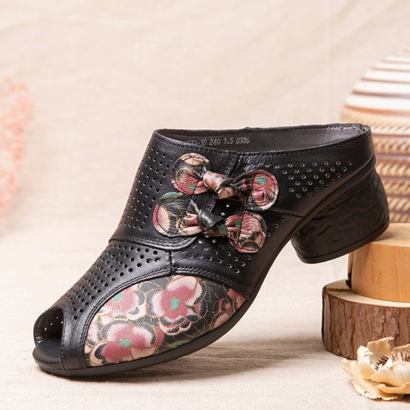 Etnisk Blommor Bowknot Dekor Hollow Out Tryckt Kohud Läder Peep Toe Heel Sandas