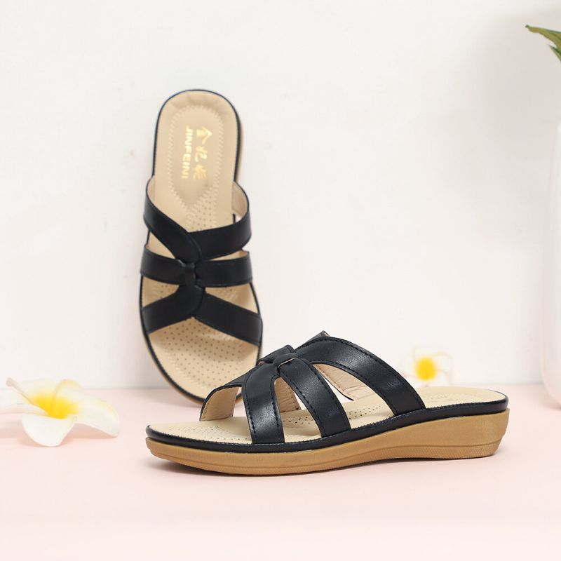 Kvinnor Utskärning Andningsbar Bärbar Comfy Casual Beach Wedges Sandaler