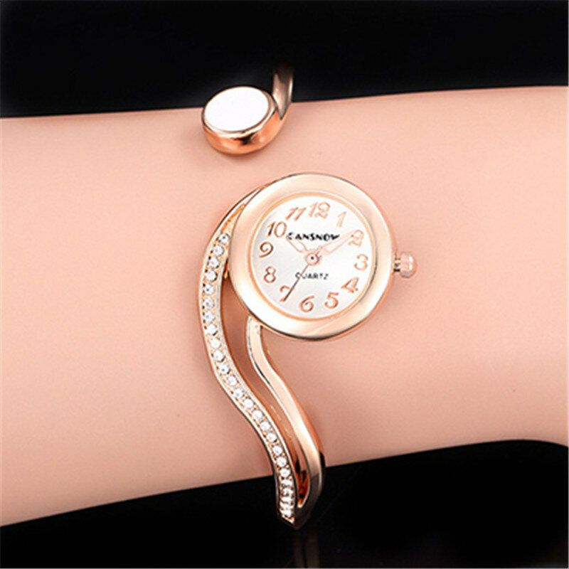 Casual Style Oregelbunden Dam Armband Watch Crystal Quartz Watches