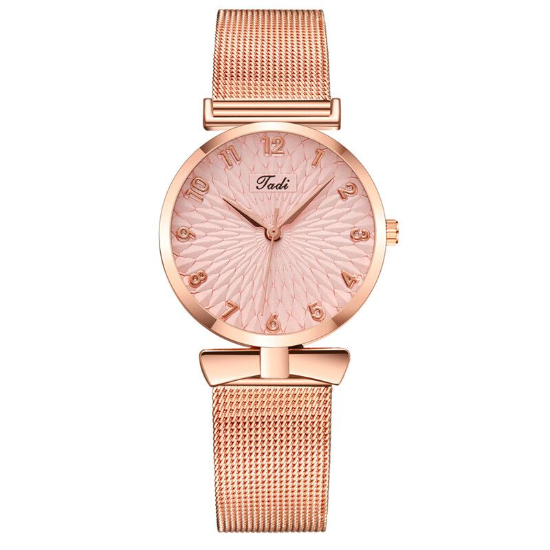 Enkel Elegant Damklocka Hellegeringsband Unik Designurtavla Justerbart Lås Quartz Watch