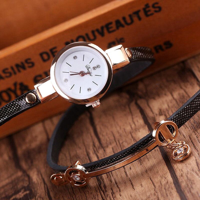 Mode Casual Damer Diamand Pu Läderrem Dam Armband Watch Quartz Watch