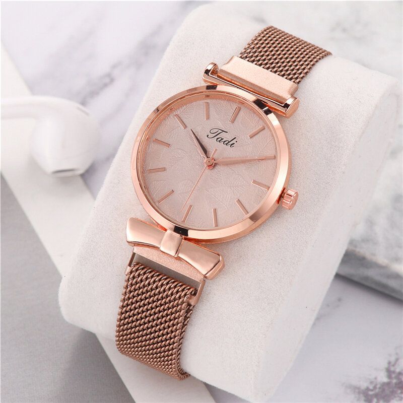 Mode Casual Elegant Design Dam Klockor Legering Mesh Band Urtavla Handledsfodral Quartz Watch