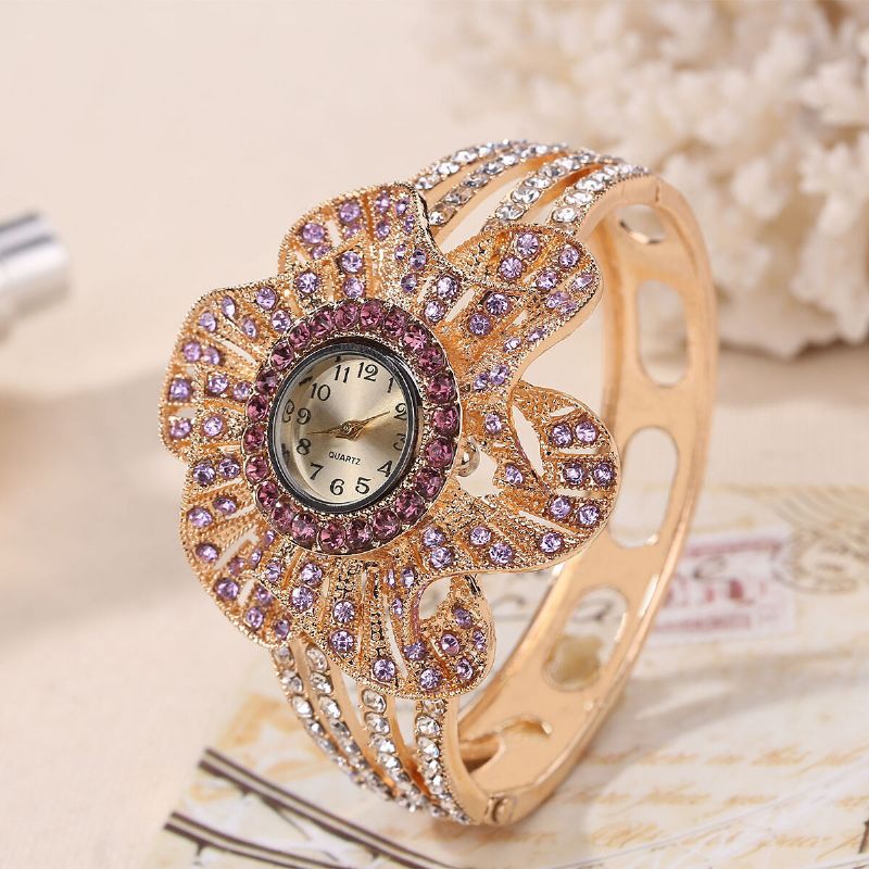 Mode Crystal Flower Shape Urtavla Ihålig Metallrem Kvinnor Quartz Watch