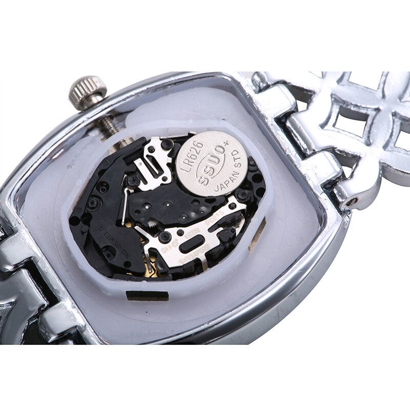 Mode Light Luxury Hollow Diamond Kvinnor Quartz Watch