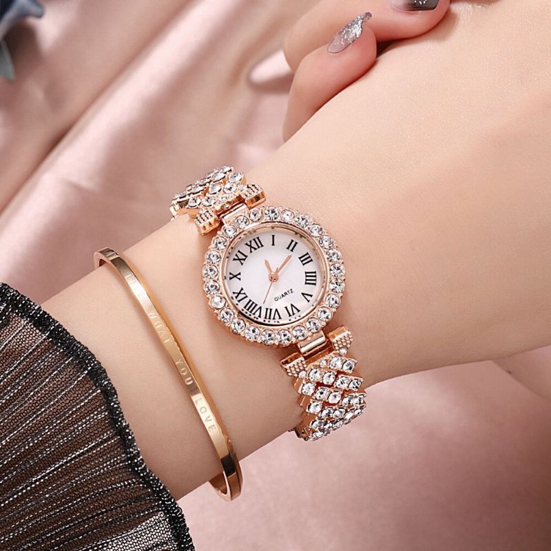 Watch Set Lyx Elegant Style Dam Quartz Watch Diamond-besatt Armband För Mödrar Flickvän Damer