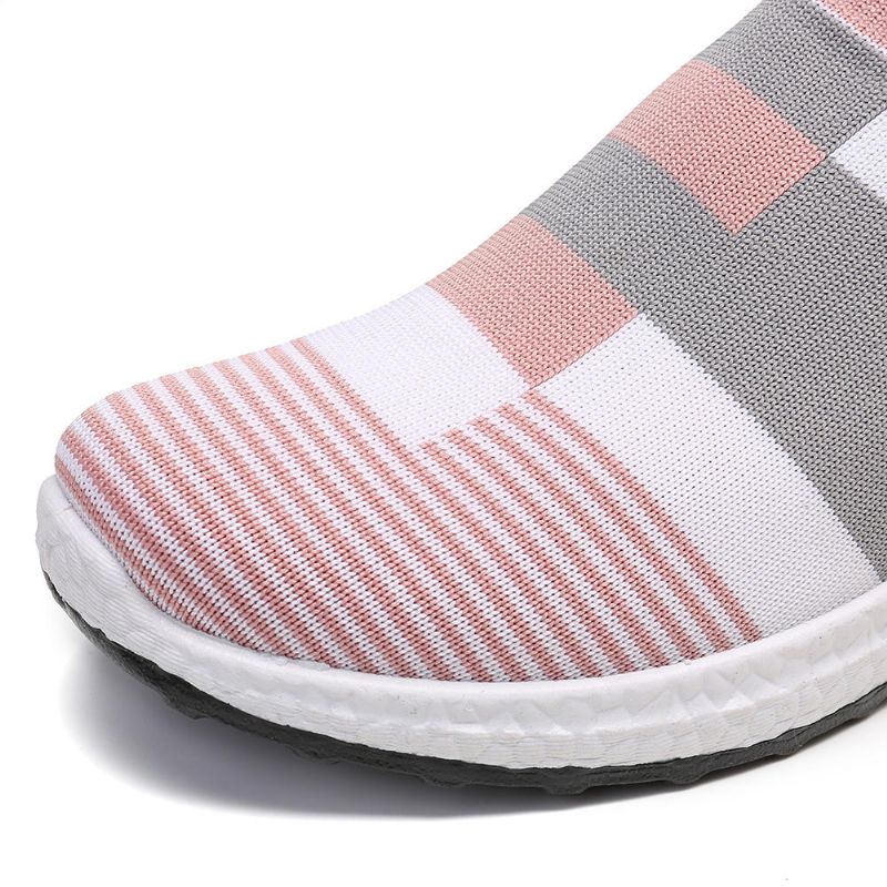 Kvinnor Casual Lätt Mesh Färg Sömmar Slip On Sneakers