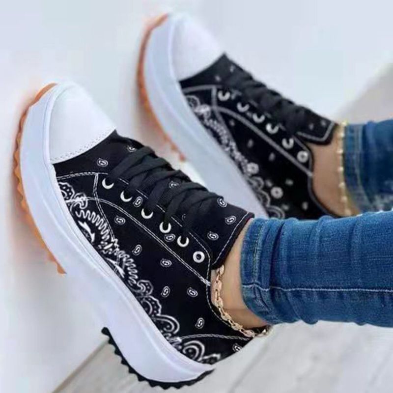 Stora Kvinnor Broderade Casual Comfy Platform Canvas Skor