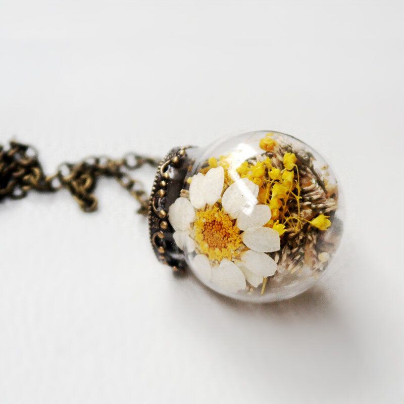 Vintage Daisy Transparent Glas Ball Halsband Handgjorda Torkad Blomma Hänge Långt Halsband