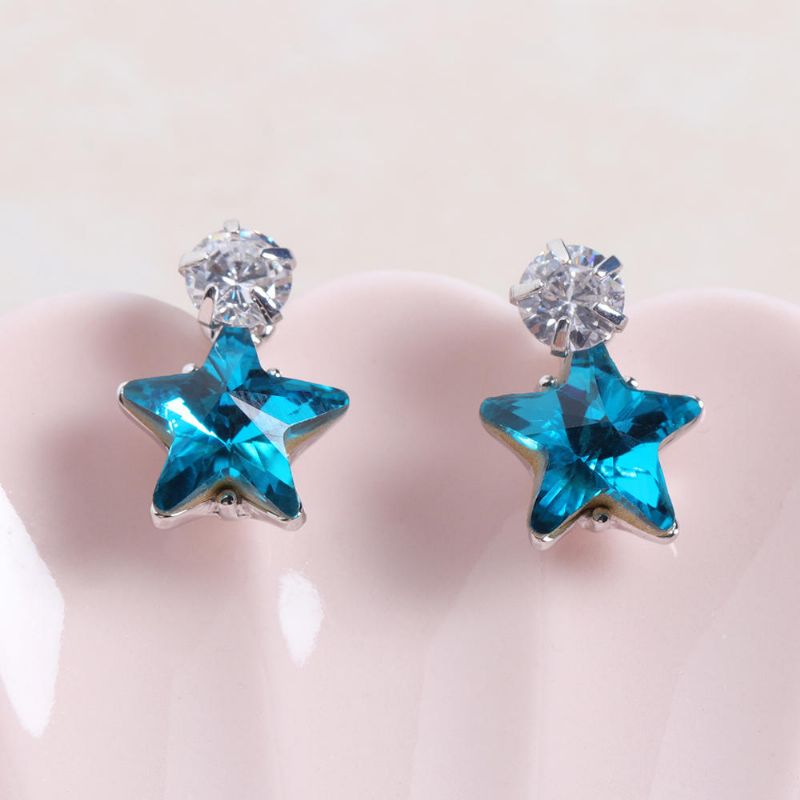 Enkel Star Ear Stud Örhänge Bländande Cubic Zirconia Star Crystal Piercing Örhängen För Kvinnor