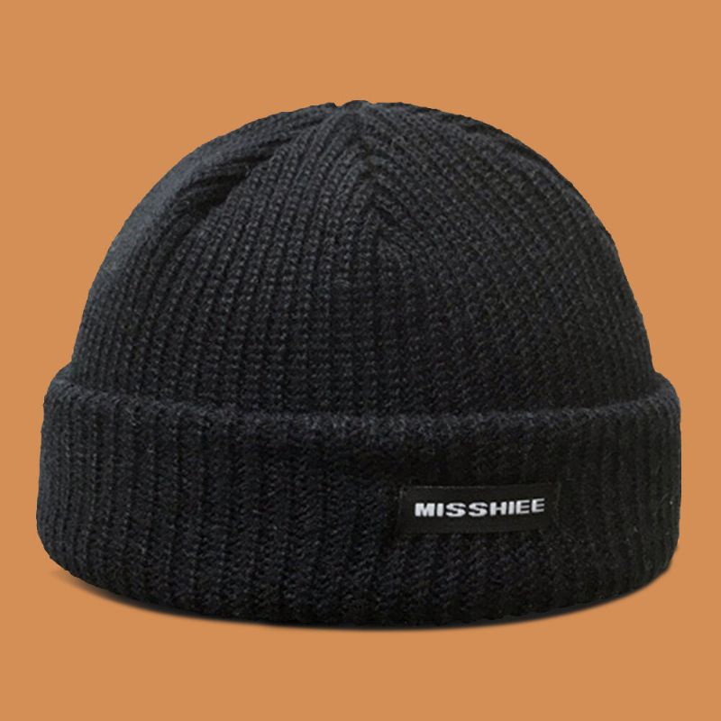 Unisex Akryl Bokstavsmönster Tygetikett Stickad Keps Hip Hop Vintervärme Skull Cap Mössa