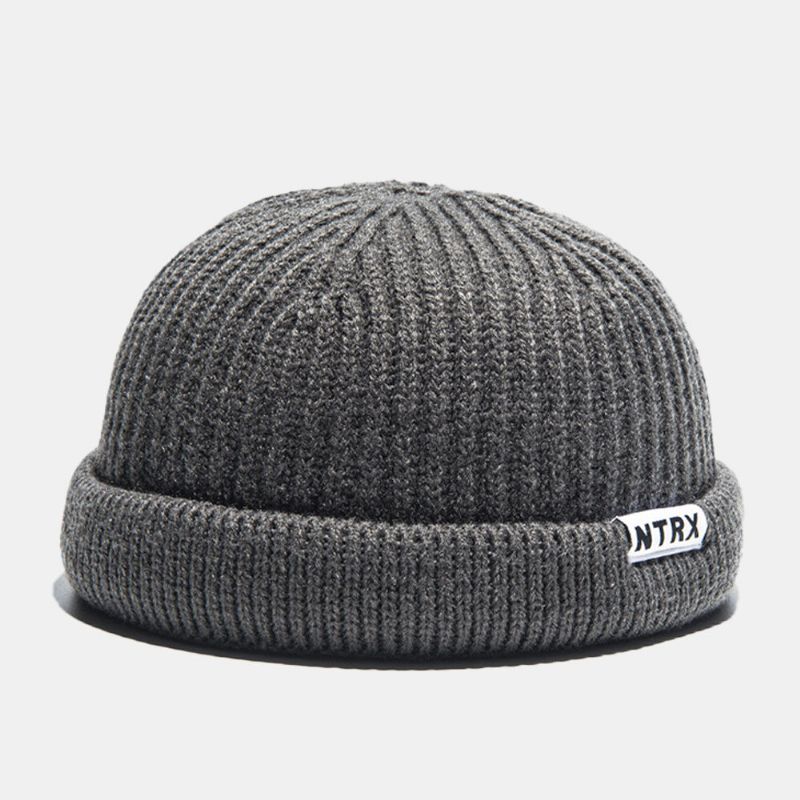 Unisex Casual Patch Stickade Kepsar I Ylle Skull Cap Dome Crimped Warm Elastisk Keps Brättelös Mössa Hyresvärdsmössa