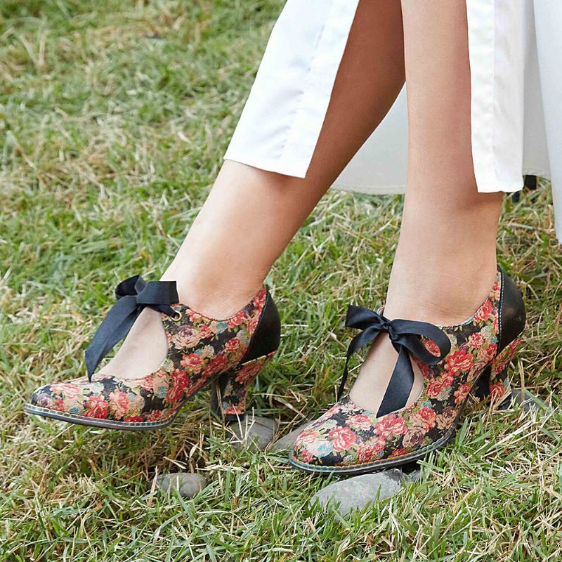 Kvinnor Eleganta Graciösa Små Blommor Tryckta Bekväma Bärbara Spetssömmar Chunky Heel Pumps