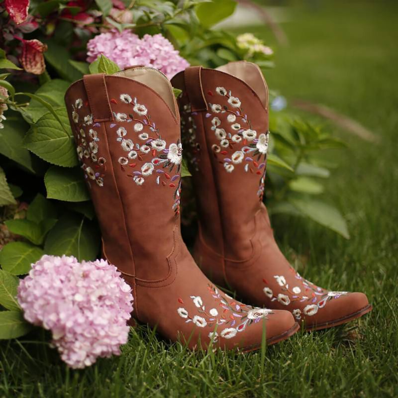 Kvinnor Stor Storlek Retro Blommor Broderade Slip On Cowboy Boots