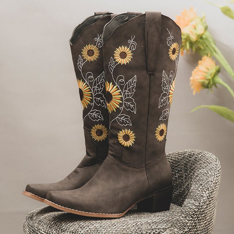 Plus Size Dam Retro Solros Broderade Chunky Heel Cowboystövlar Med Mitten Kalv