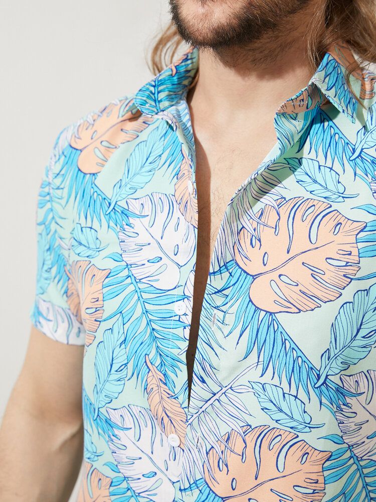 Men Allover Tropical Plants Cartoon Beachwear Lapel Hawaii Style Shirts