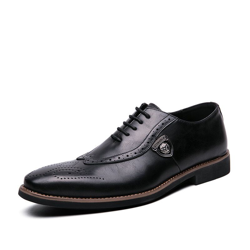 Män Brogue Craved Pointed Toe Spicing Dress Shoes