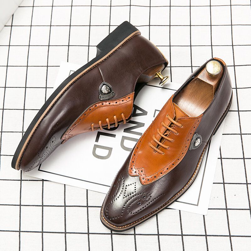 Män Brogue Craved Pointed Toe Spicing Dress Shoes