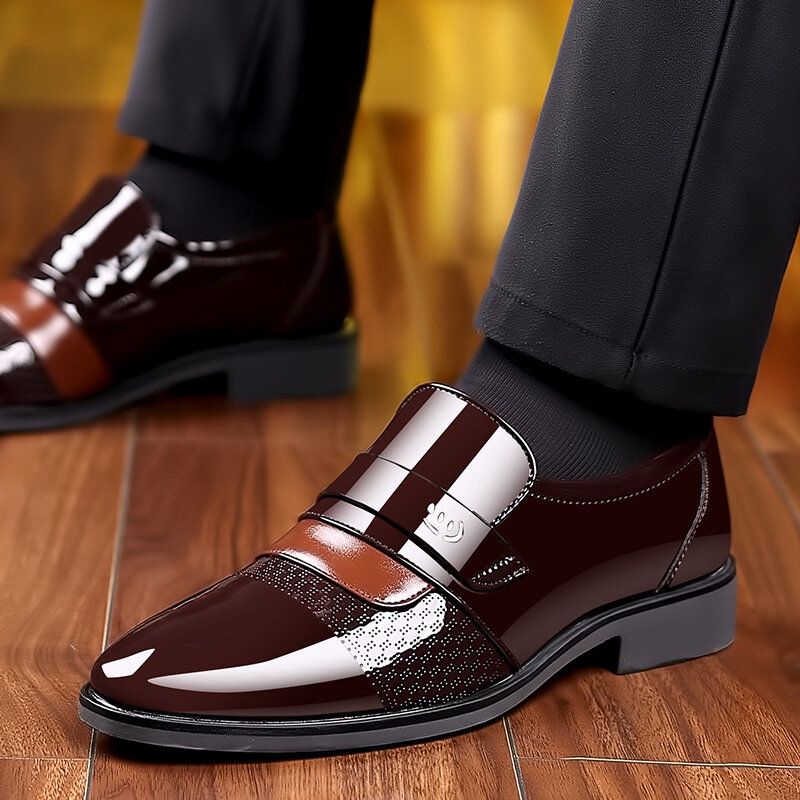 Män Kort Spetsad Tå Halkfri Skarvning Slip On Business Dress Shoes