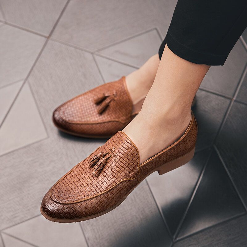 Män Vävd Detalj Tofsdekor Bekväma Slip On Business Casual Skonsamma Skor