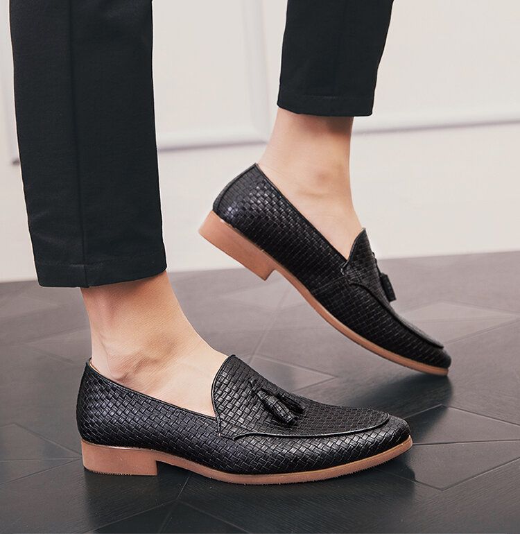 Män Vävd Detalj Tofsdekor Bekväma Slip On Business Casual Skonsamma Skor