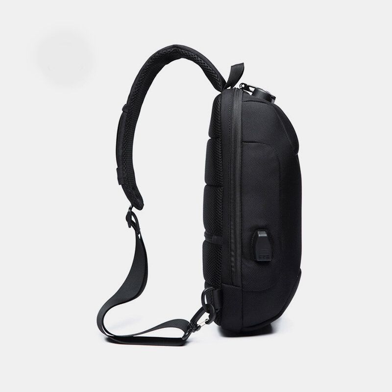 Män Stöldskydd Usb-laddning Flerlager Vattentät Crossbody-väska Bröstväska Sling Bag